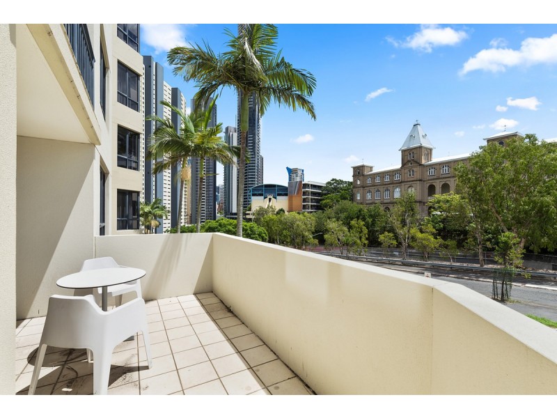 303/15 Ivory Lane, Brisbane City QLD 4000