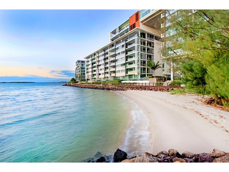 26104/2 Ephraim Island Parade, Paradise Point QLD 4216