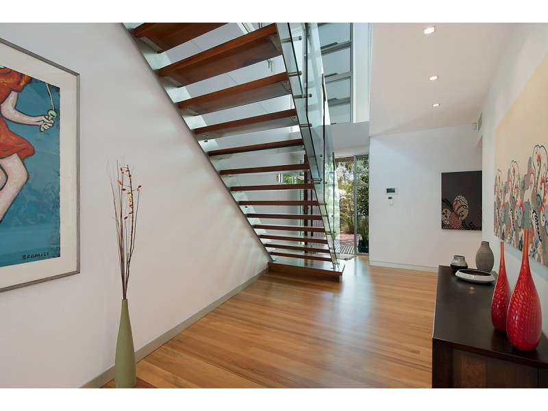 41 Brisbane Corso, Fairfield QLD 4103