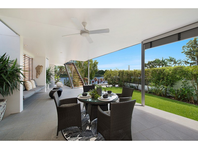 41 Brisbane Corso, Fairfield QLD 4103