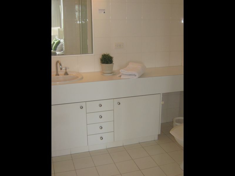 503/150 Oxlade Drive, New Farm QLD 4005