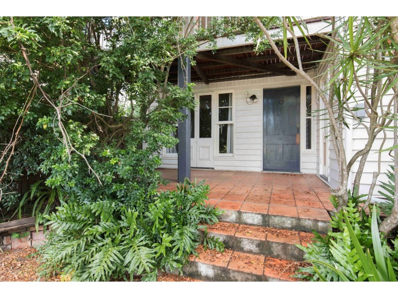 6 Waverley Street, Teneriffe QLD 4005