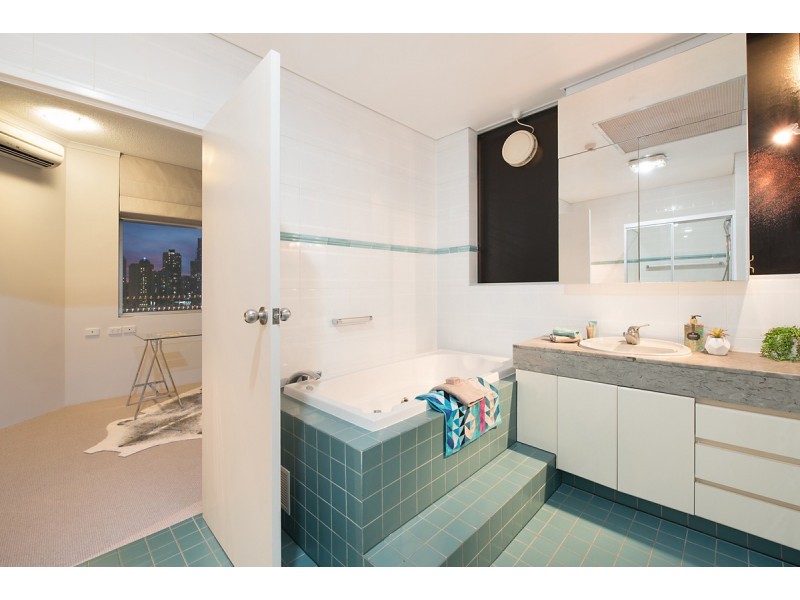 17/16 Moray Street, New Farm QLD 4005