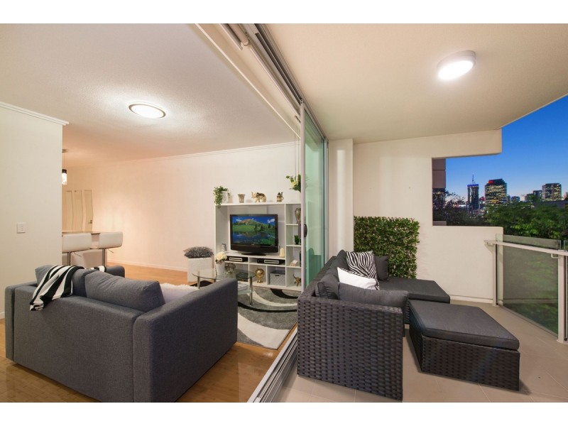 11/75 Barker Street, New Farm QLD 4005