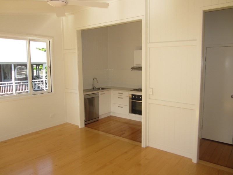 2/28 Oxford Street, Hamilton QLD 4007