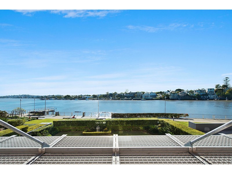 2232/32 Refinery Parade, New Farm QLD 4005