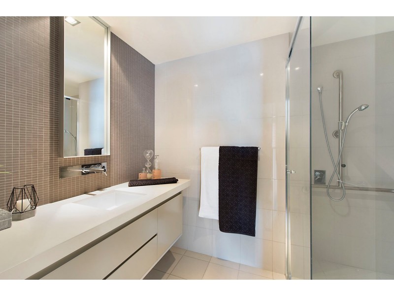 2232/32 Refinery Parade, New Farm QLD 4005