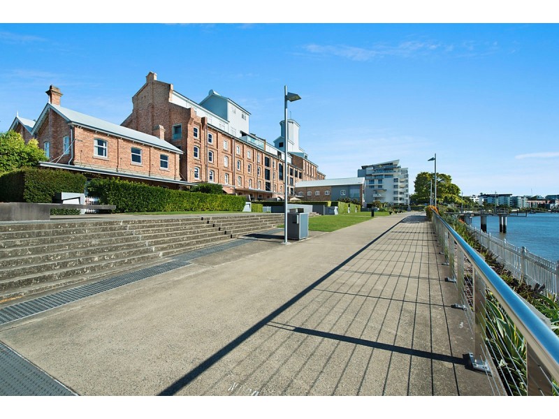 2232/32 Refinery Parade, New Farm QLD 4005