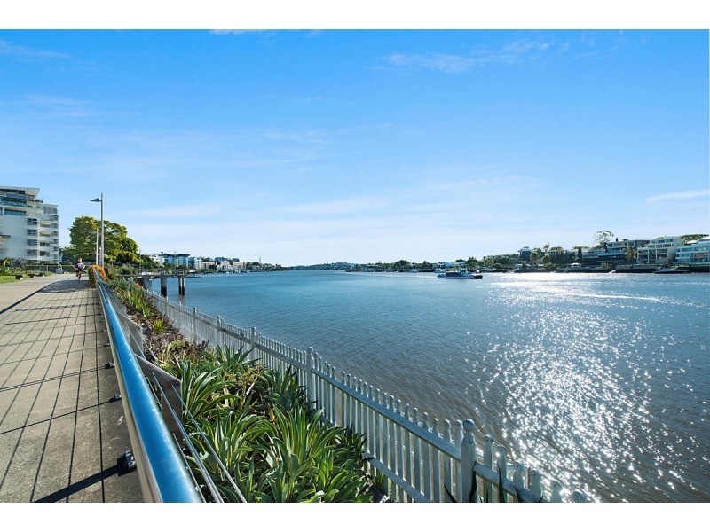 2232/32 Refinery Parade, New Farm QLD 4005