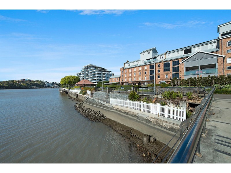 2232/32 Refinery Parade, New Farm QLD 4005