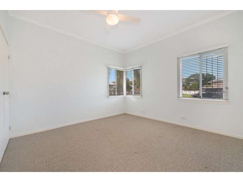 114 Victoria Street, Fairfield QLD 4103