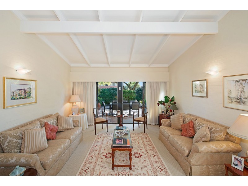 4 Pavo Street, Camp Hill QLD 4152