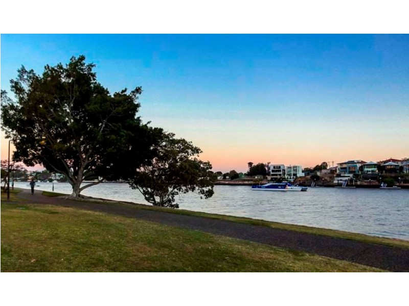 7B/172 Oxlade Drive, New Farm QLD 4005