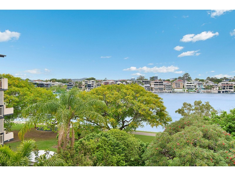 16/128 Oxlade Drive, New Farm QLD 4005