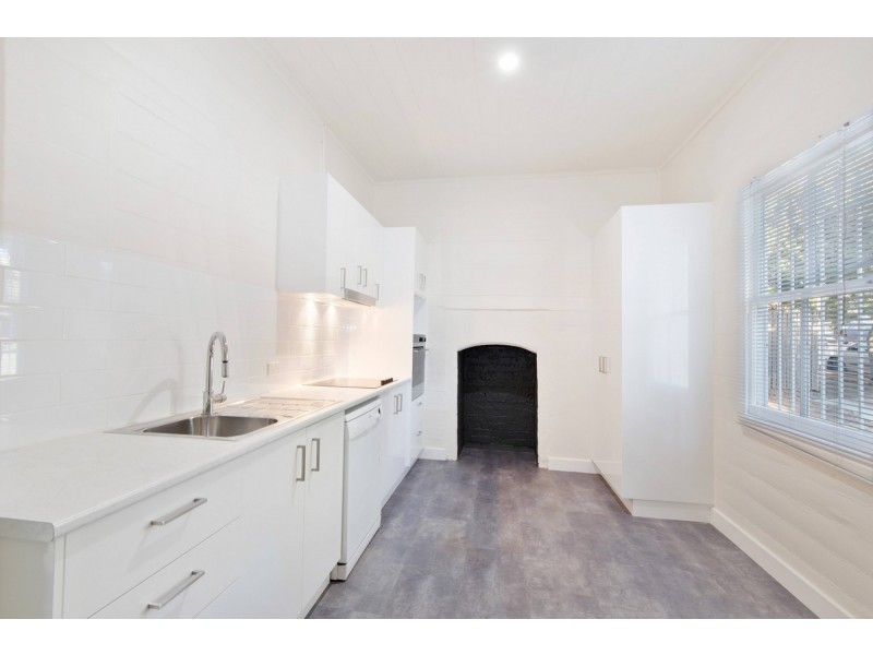 42 Chester Street, Teneriffe QLD 4005