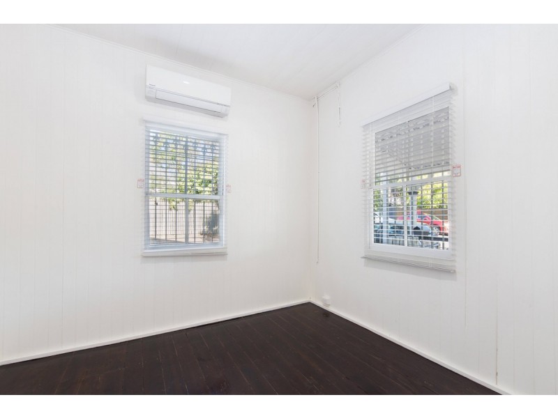 42 Chester Street, Teneriffe QLD 4005