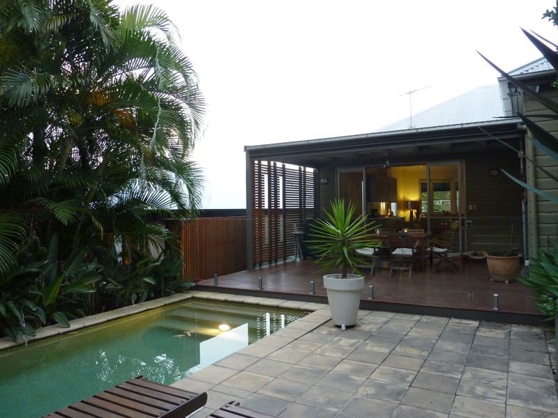 318 Harcourt Street, Newstead QLD 4006