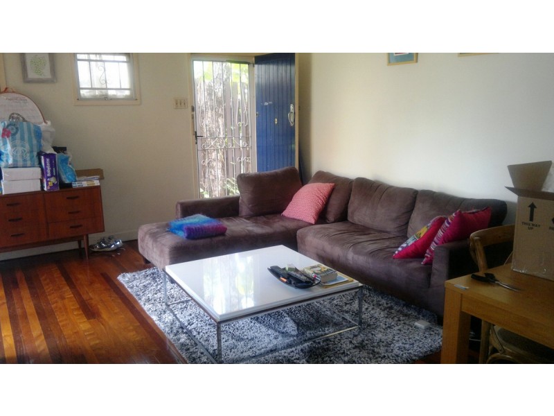 2/156 Oxlade Drive, New Farm QLD 4005