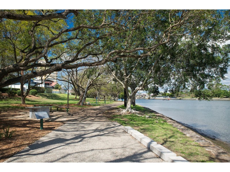 149 Oxlade Drive, New Farm QLD 4005