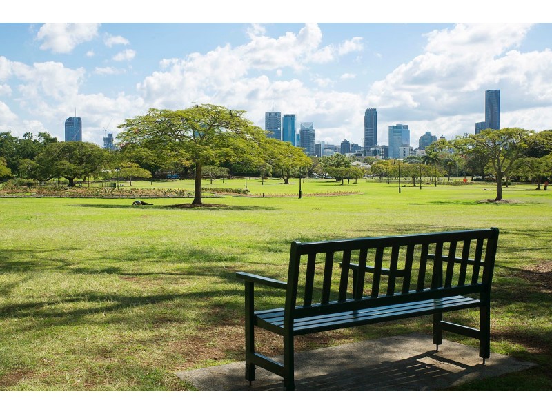 149 Oxlade Drive, New Farm QLD 4005