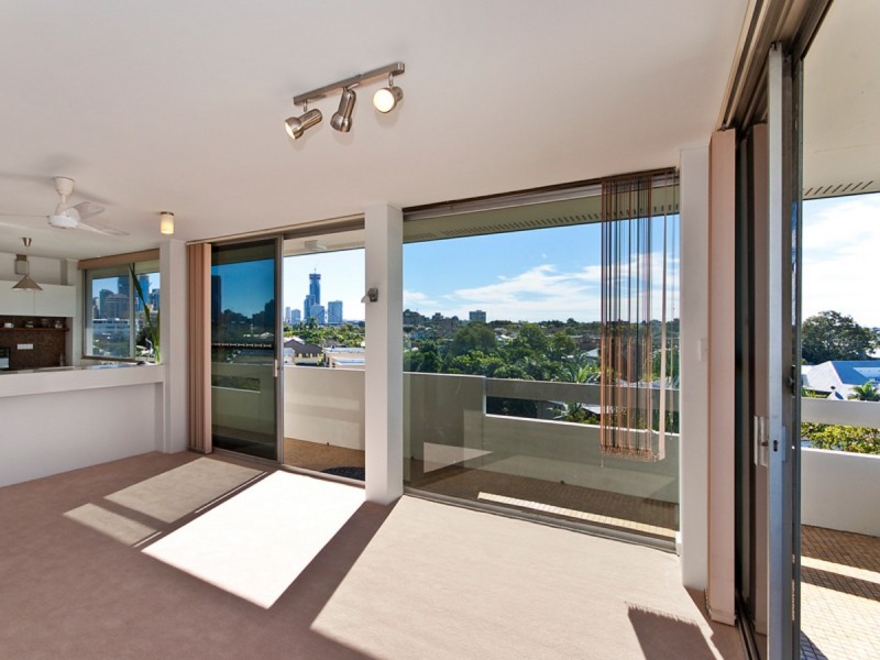 128 Oxlade Drive, New Farm QLD 4005