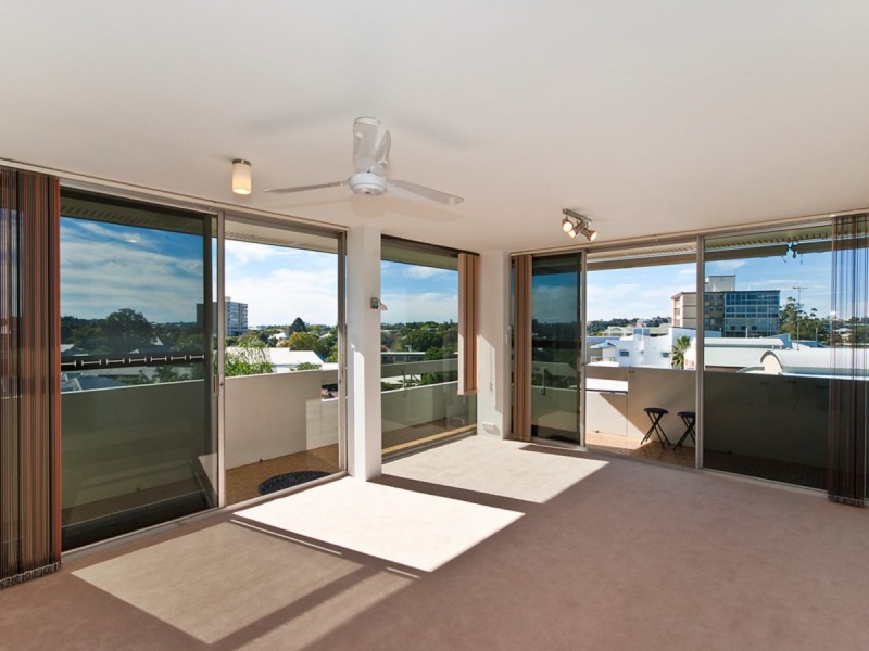 128 Oxlade Drive, New Farm QLD 4005