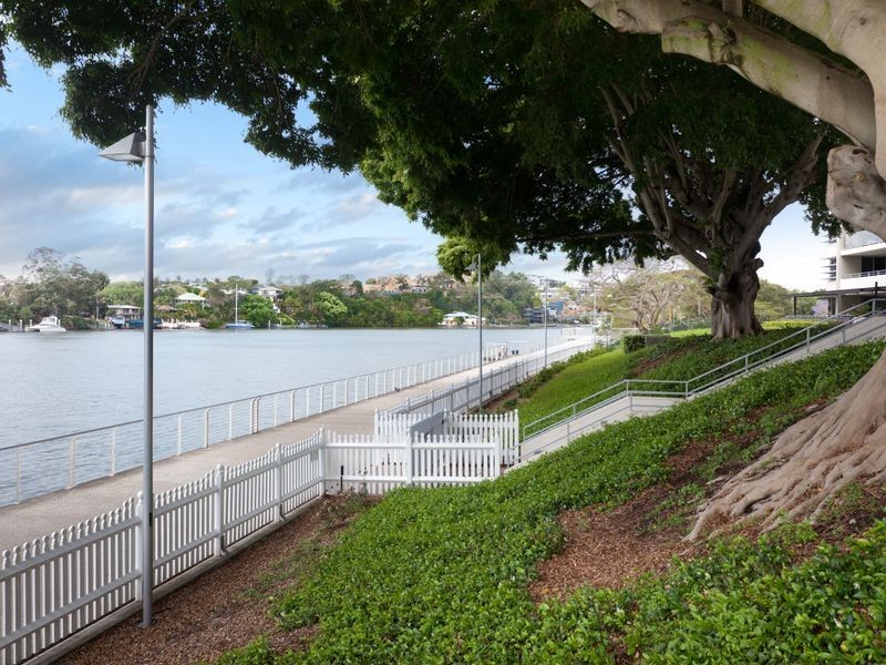 3132/30 Hollins Crescent, New Farm QLD 4005