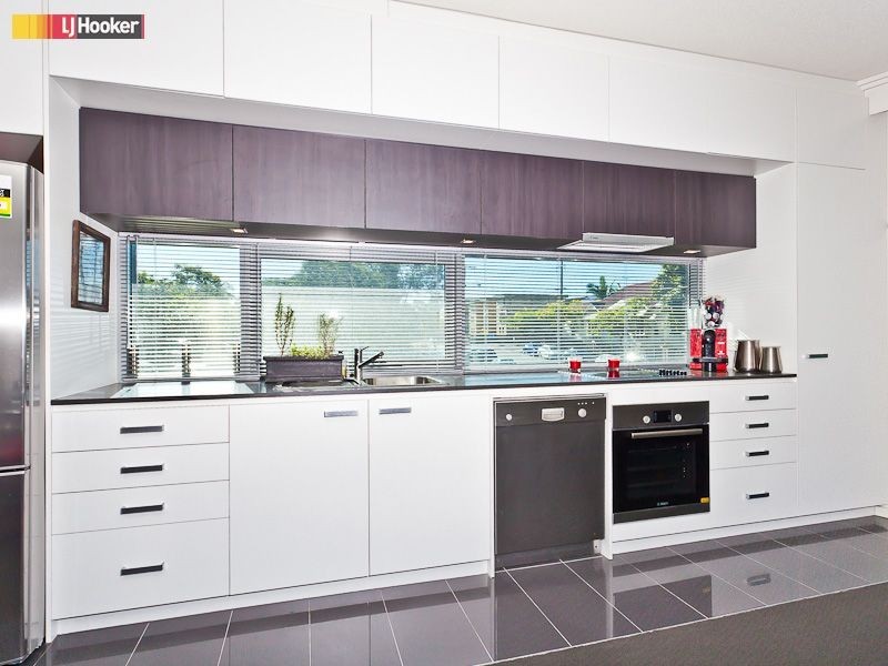 10/75 Barker Street, New Farm QLD 4005
