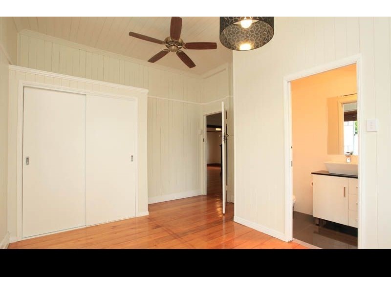 102 Little Chester Street, Teneriffe QLD 4005