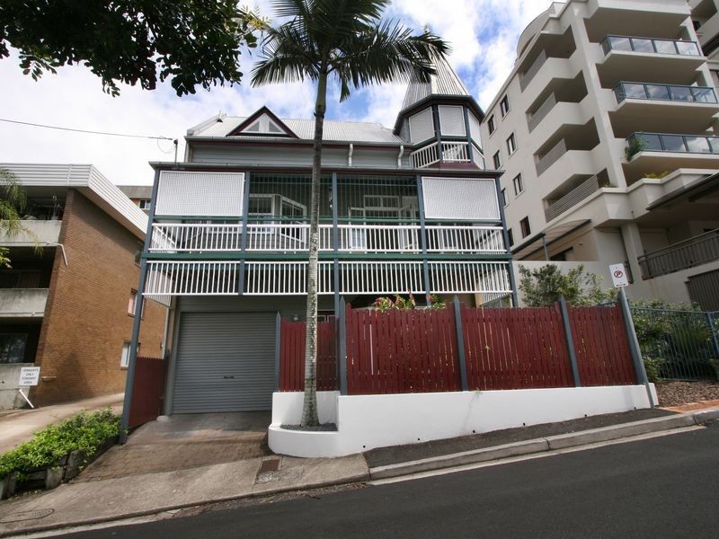 18 Parish Street, Spring Hill QLD 4000