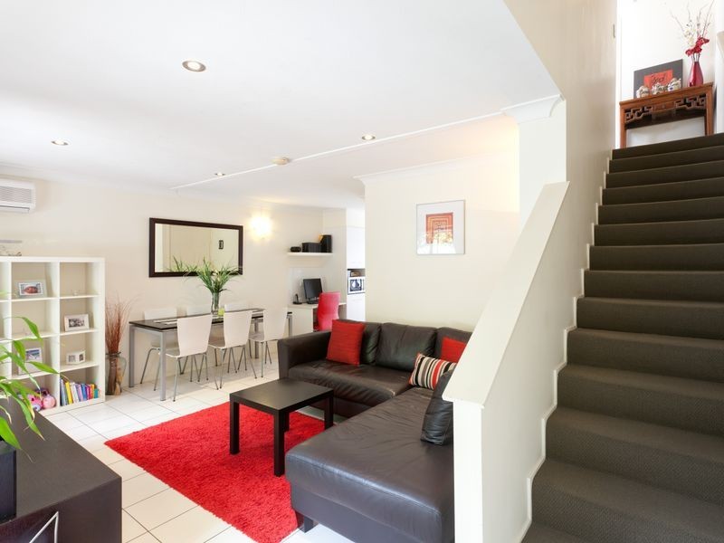 4/79 Annie Street, New Farm QLD 4005
