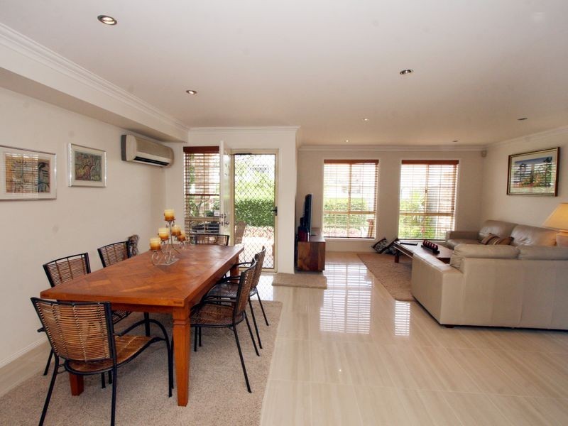 2/239 Arthur Street, Newstead QLD 4006