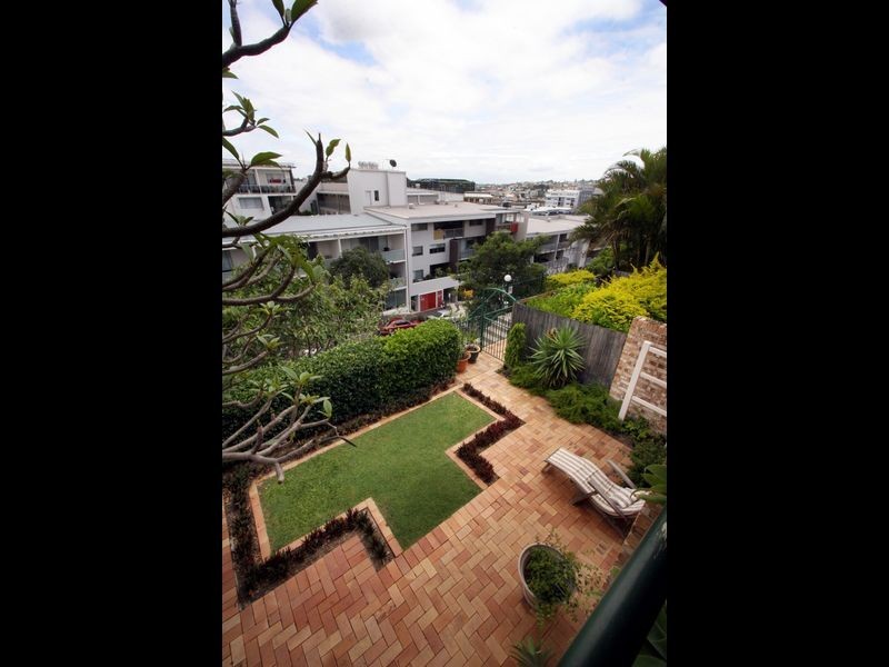 2/239 Arthur Street, Newstead QLD 4006