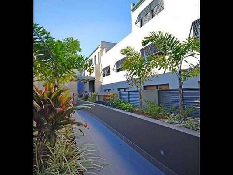 3/7 Helen Street, Teneriffe QLD 4005