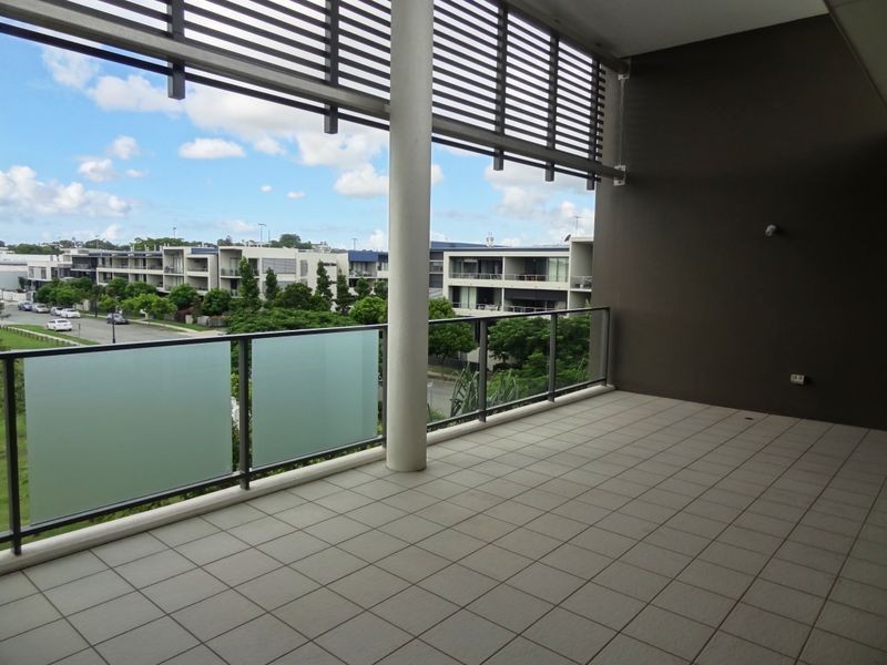 335/16 Waterline Crescent, Bulimba QLD 4171