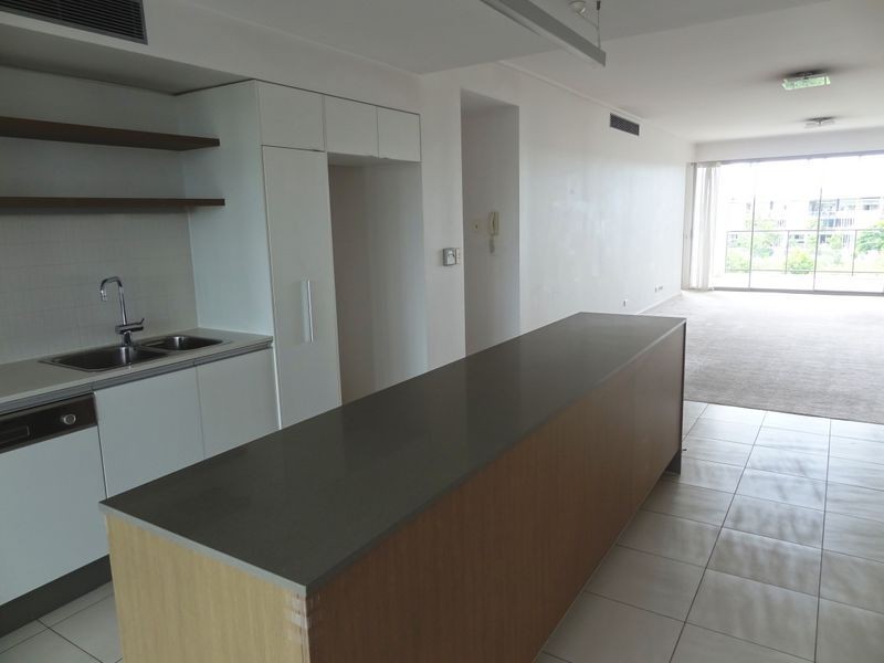 335/16 Waterline Crescent, Bulimba QLD 4171