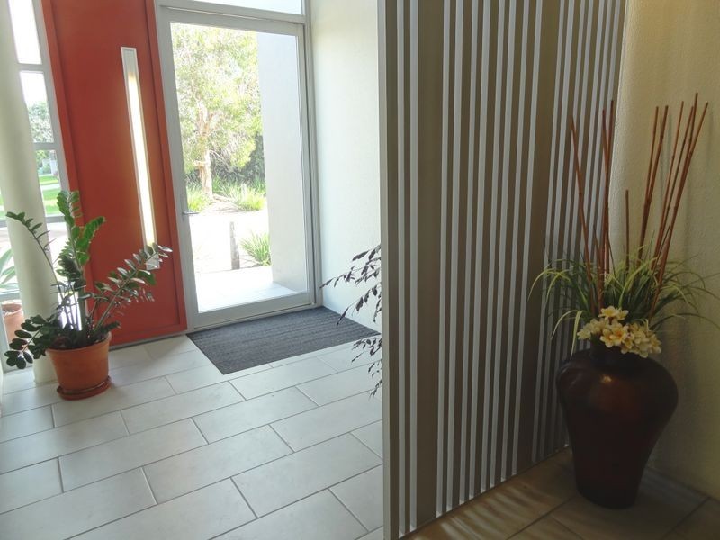 335/16 Waterline Crescent, Bulimba QLD 4171