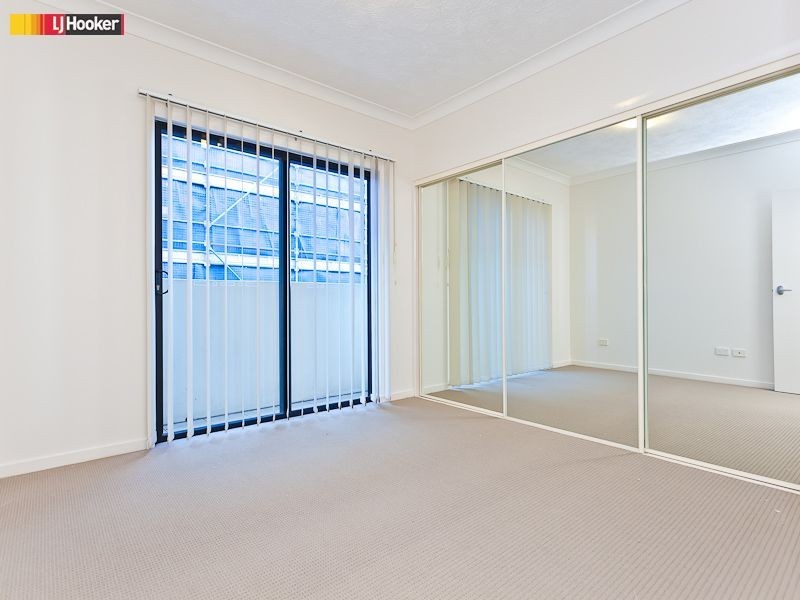 11/120 Commercial Road, Teneriffe QLD 4005