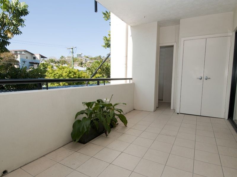 4/120 Commercial Road, Teneriffe QLD 4005