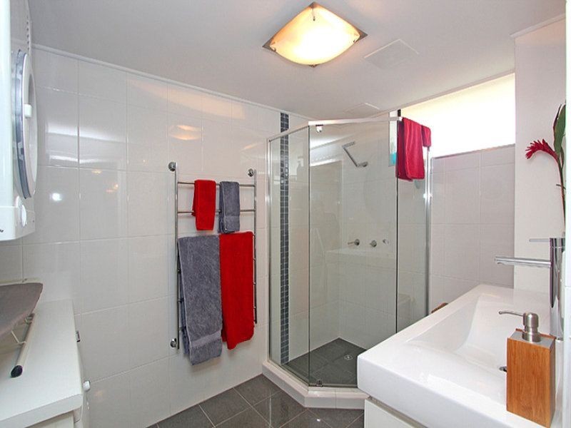 4/17 Llewellyn Street, New Farm QLD 4005