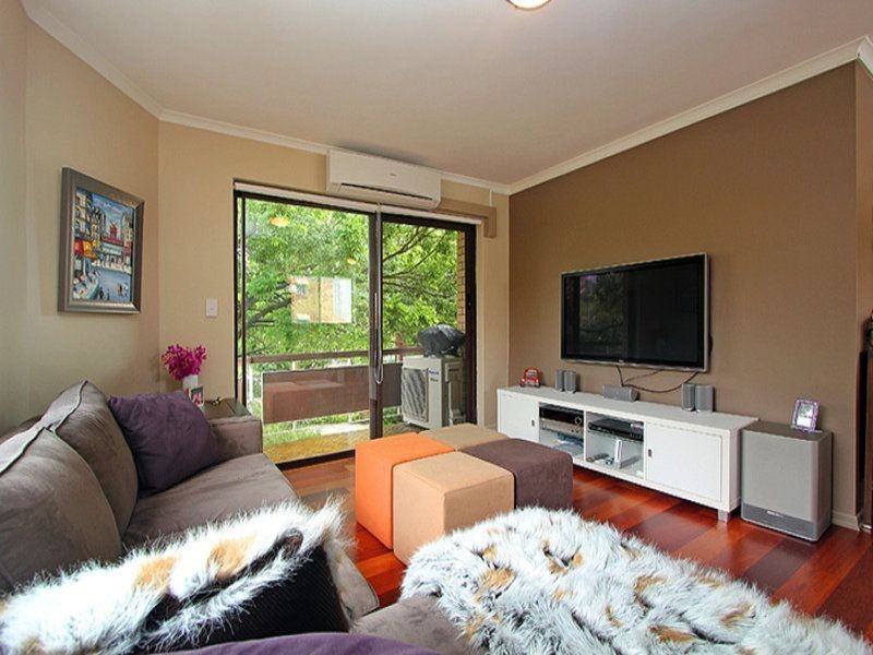 4/17 Llewellyn Street, New Farm QLD 4005