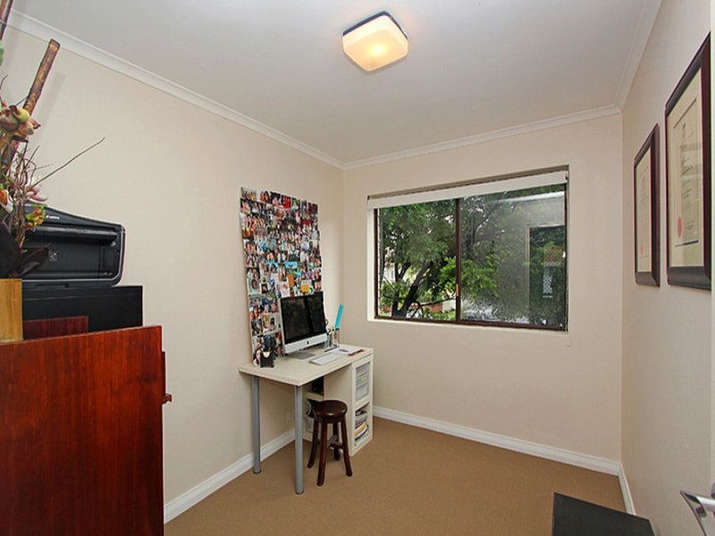 4/17 Llewellyn Street, New Farm QLD 4005