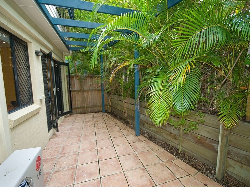 2/49 Bayliss Street, Auchenflower QLD 4066