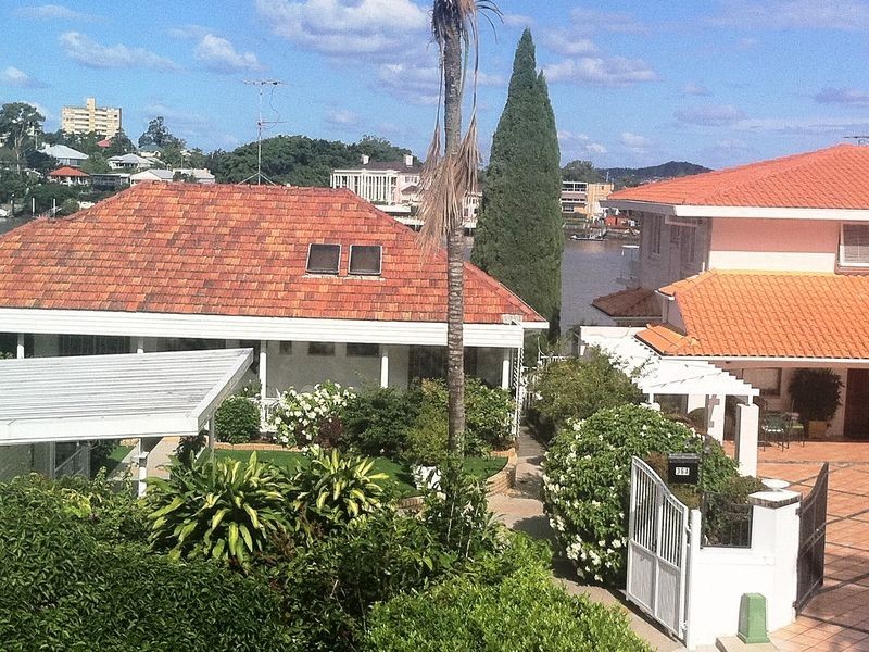 36 Oxlade Drive, New Farm QLD 4005