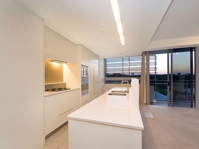 4511/30 Hollins Cres, New Farm QLD 4005