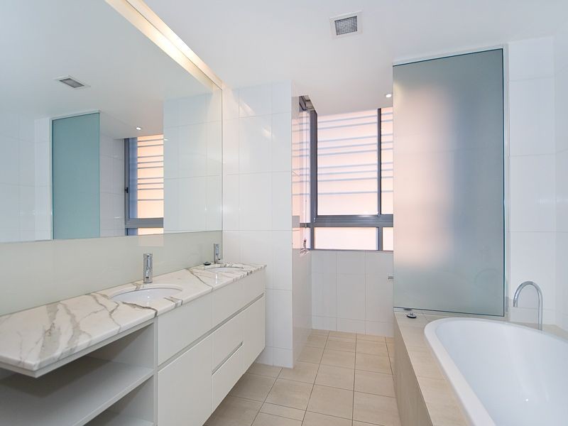 4511/30 Hollins Cres, New Farm QLD 4005