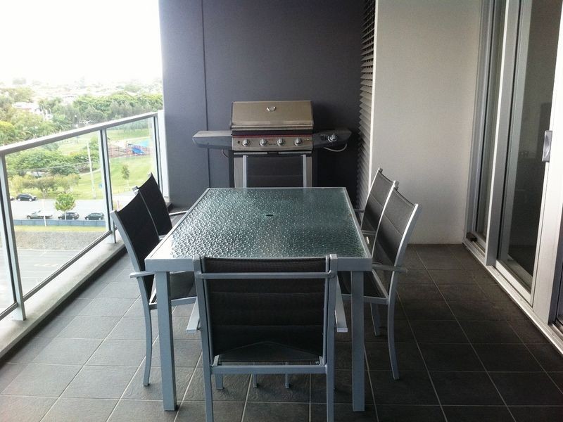 884/43 Harbour Road, Hamilton QLD 4007