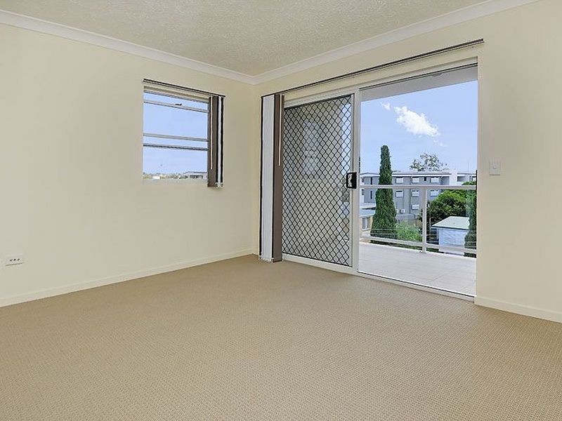 4/3 Amisfield Avenue, Nundah QLD 4012