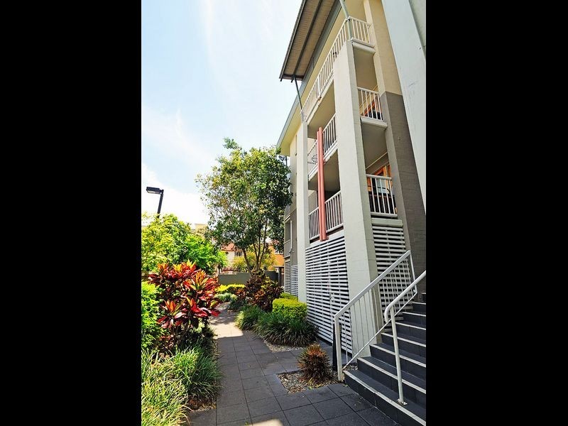 2/550 Brunswick Street, New Farm QLD 4005