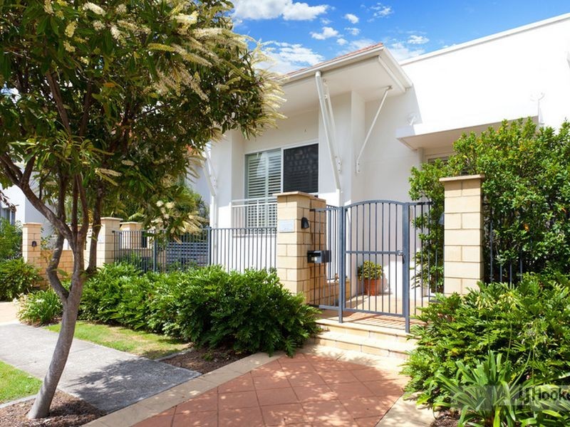 82/6 Merthyr Road, New Farm QLD 4005